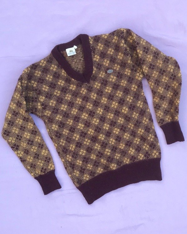 Producto - Sweater Under Wood