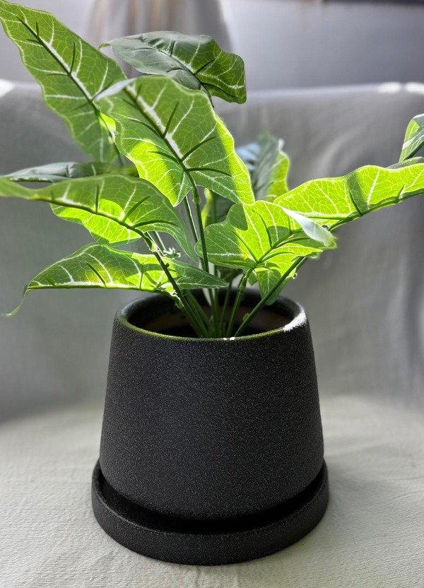 Producto - Maceta de Ceramica Negra