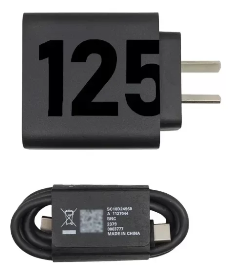 Producto - Cargador Motorola 125W + Cable USB-C a USB-C