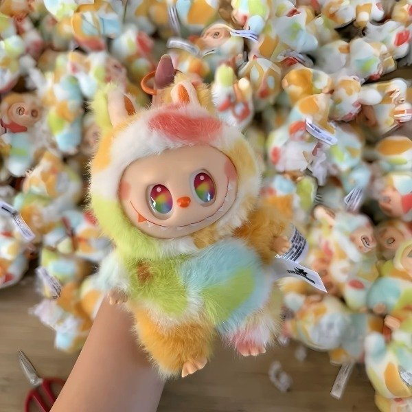 Producto - Blind Box Sorpresa Labubu Rainbow con Collar