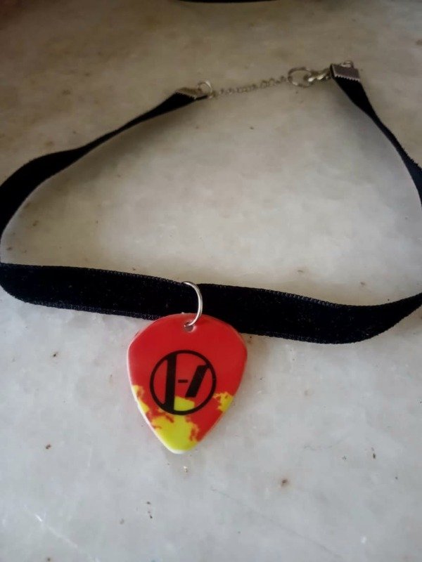Producto - COLLAR TWENTY ONE PILOTS