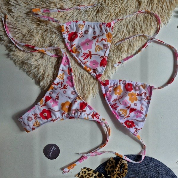 Producto - Bikini estampada para atar blanca - talle 95