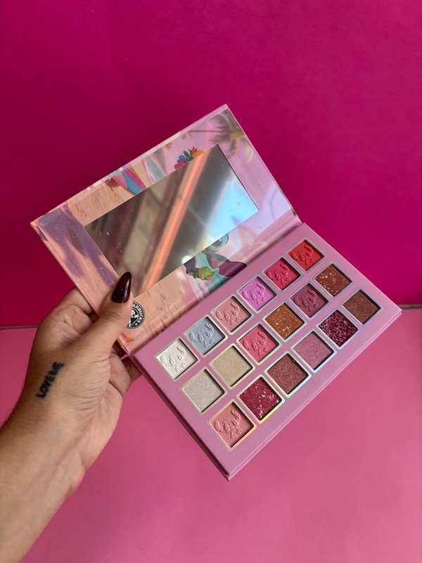 Producto - Paleta de sombras Stich x18 tonos