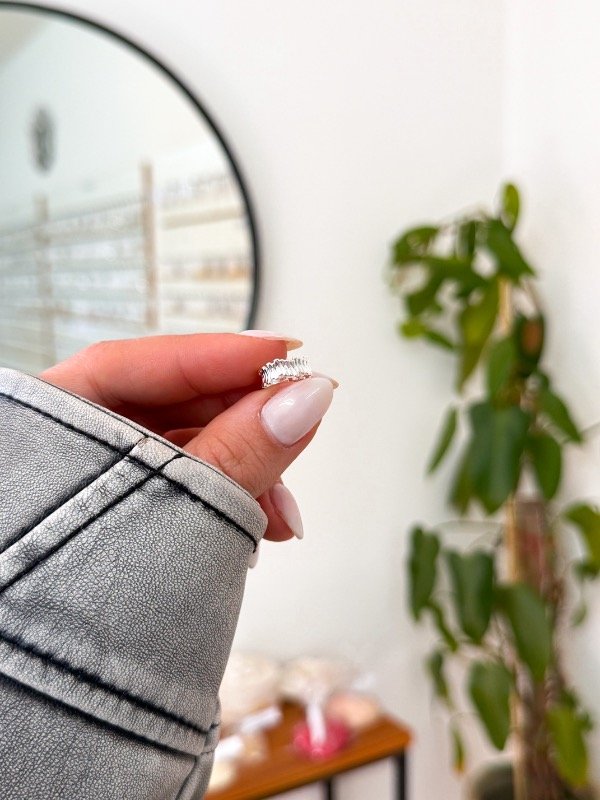 Producto - Ear cuff acero blanco irregular - 1