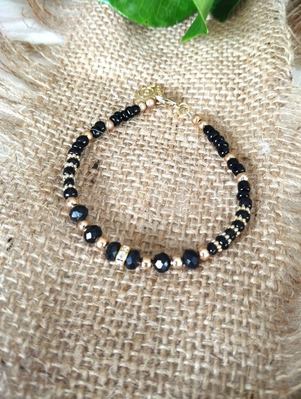 Producto - PULSERA ARTESANAL DORADA-VARIOS COLORES