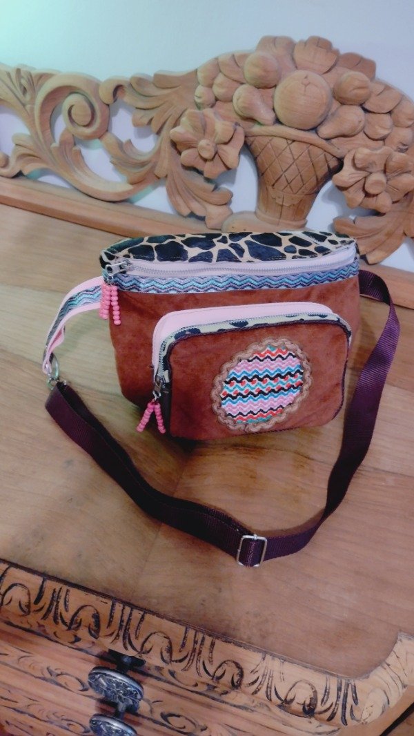 Producto - RIÑONERA TELMA