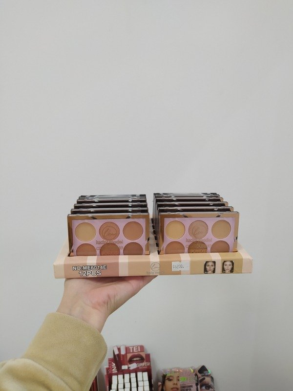 Producto - Paleta contorno e iluminador en polvo x6