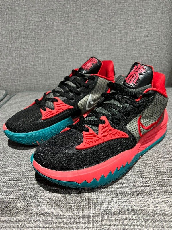 Producto - Nike kyrie 4 Low "Bred"