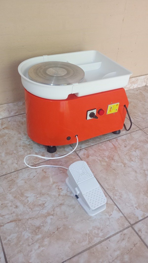 Producto - Torno alfarero para ceramica importado