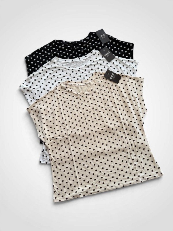 Producto - REMERA LUNARES ALGODON PEINADO OVER 0882