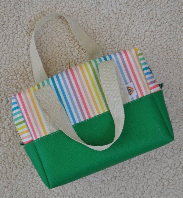 Producto - Valijita Viajera Rayado Multicolor