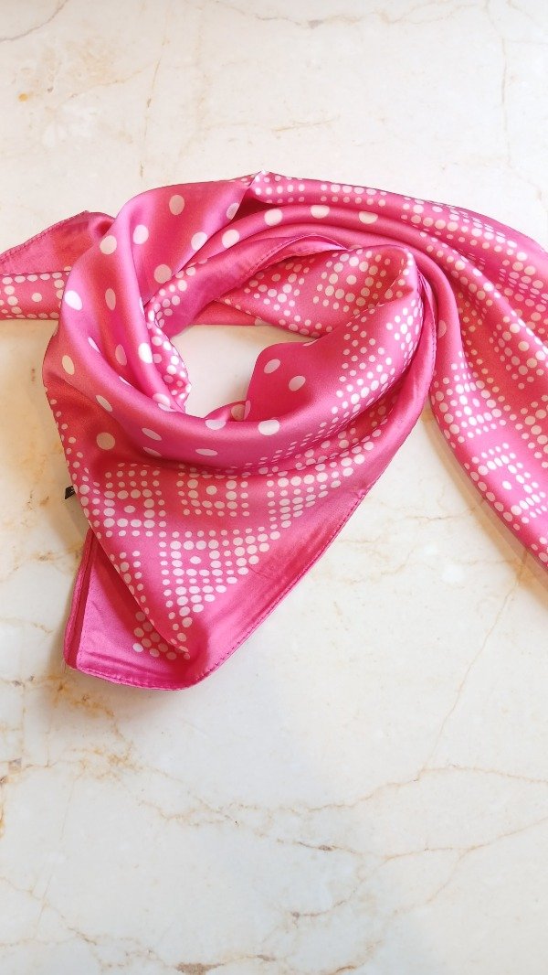 Producto - Pañuelo lunares pink - 0