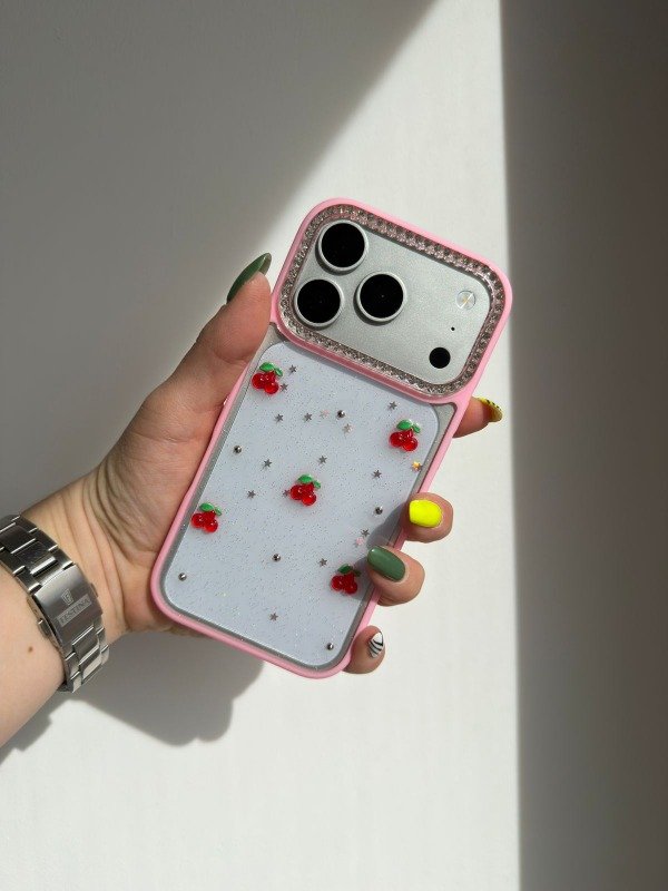 Producto - Case charms strass cereza rosa