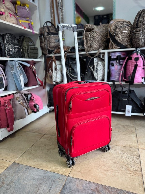 Producto - Valija carry on Roja