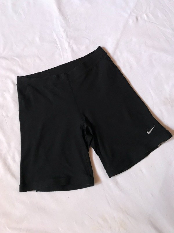 Producto - Nike sports reflective leggings.