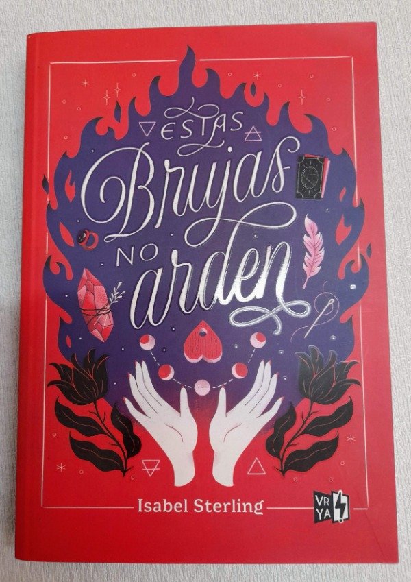 Producto - Estas Brujas No Arden - Isabel Sterling - Vrya