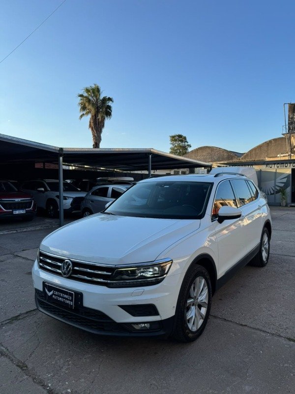 Producto - Volkswagen Tiguan Comfortline 2.0 TSI 4Motion DSG 2018 - 0
