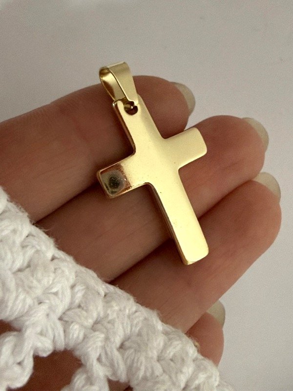 Producto - DD90 Dije cruz 3,5 cm acero dorado