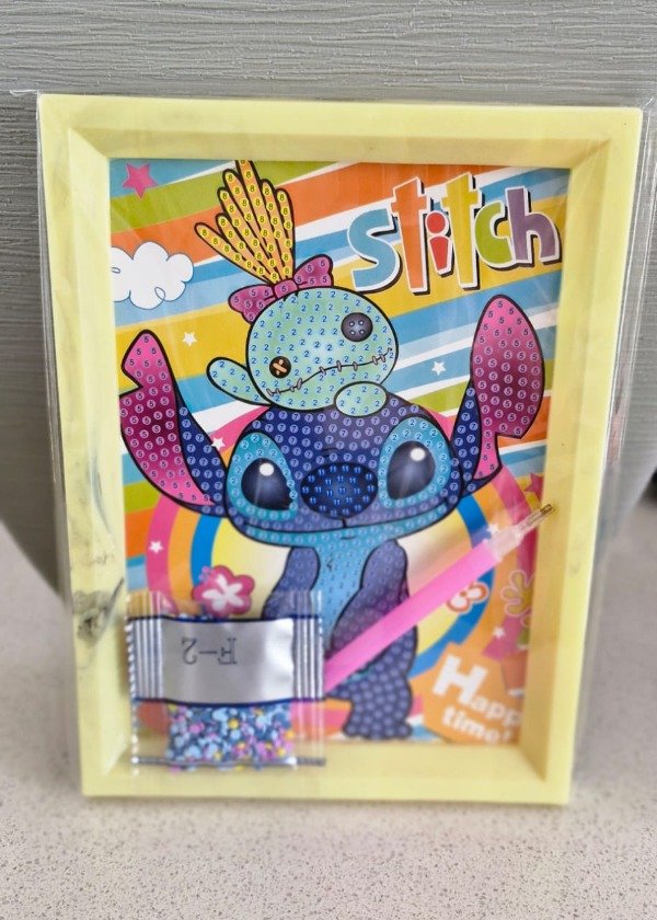 Producto - Cuadrito stitch pintura con diamante