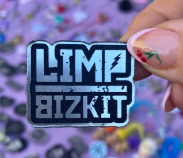 Producto - prendedor limp