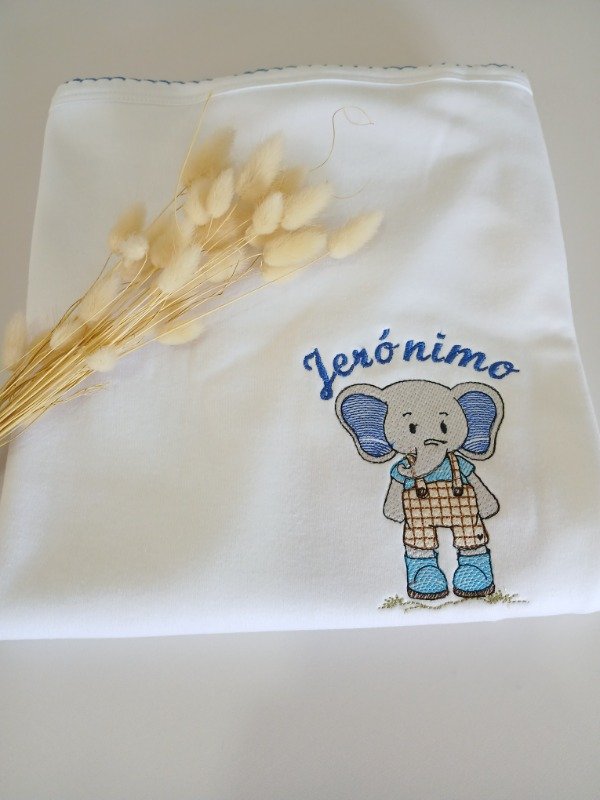 Producto - Manta elefantito azul personalizada