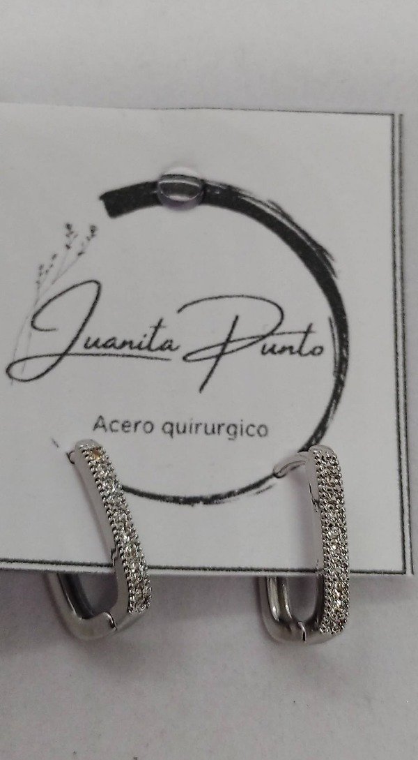 Producto - Argollas rectangulares con strass