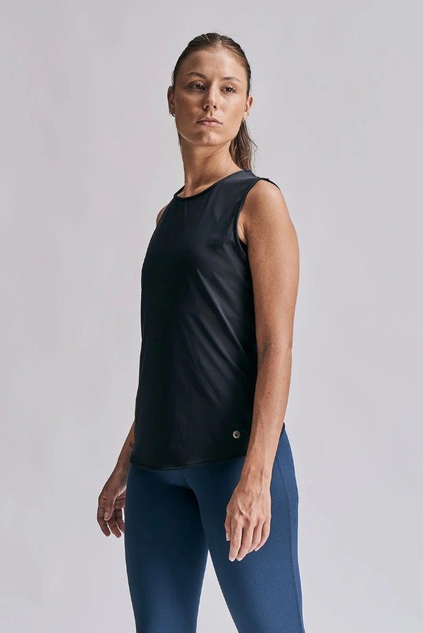 Producto - Musculosa Namasté (Vandalia)