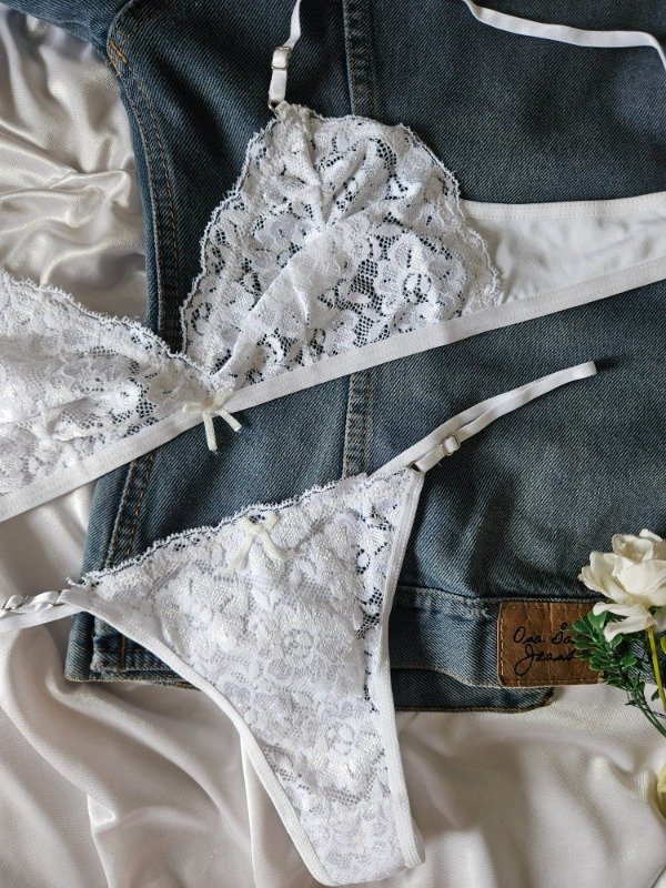 Producto - CONJUNTO DE ENCAJE CLASICO BLANCO (A01 B)