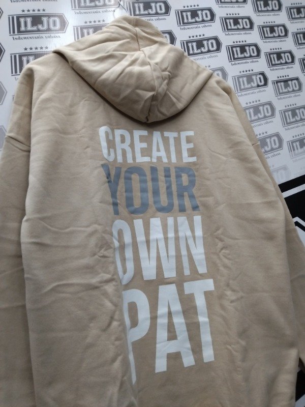 Producto - CANGURO OVER FRIZA PAT BEIGE