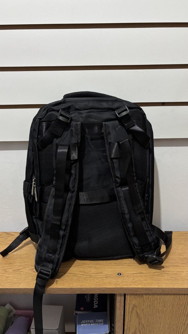 Producto - Mochila estilo carry on para viaje - 2