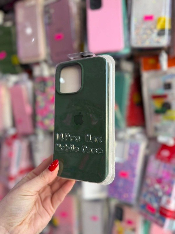 Producto - Silicone case Iphone 14 pro max verde militar