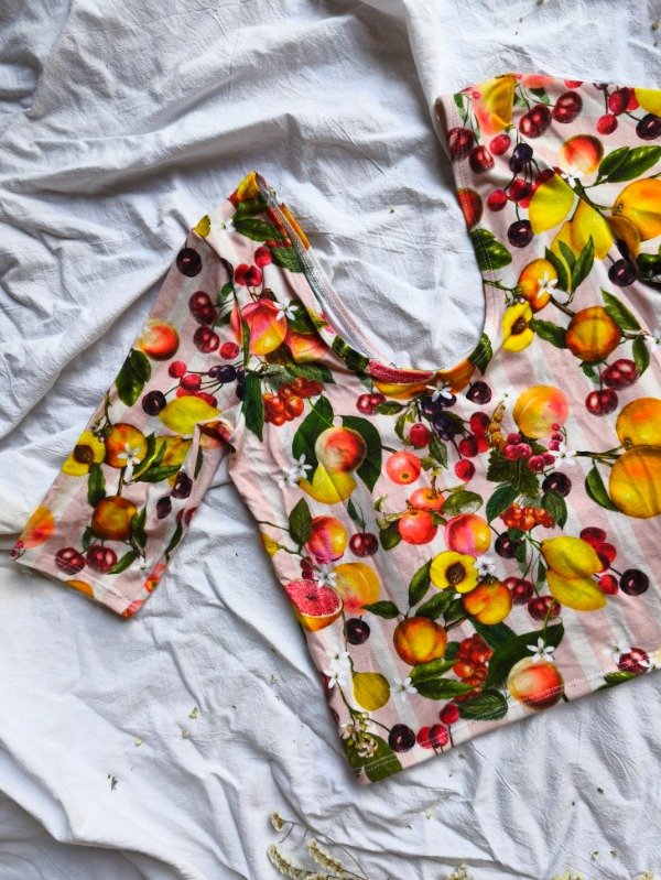 Producto - Remera Tita "Frutal"