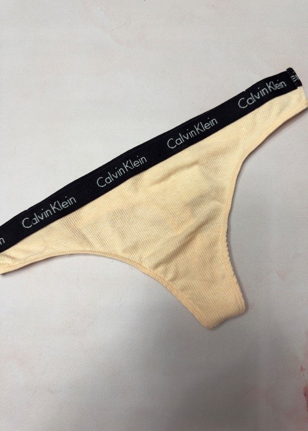 Producto - Less Calvin Klein morley 01577