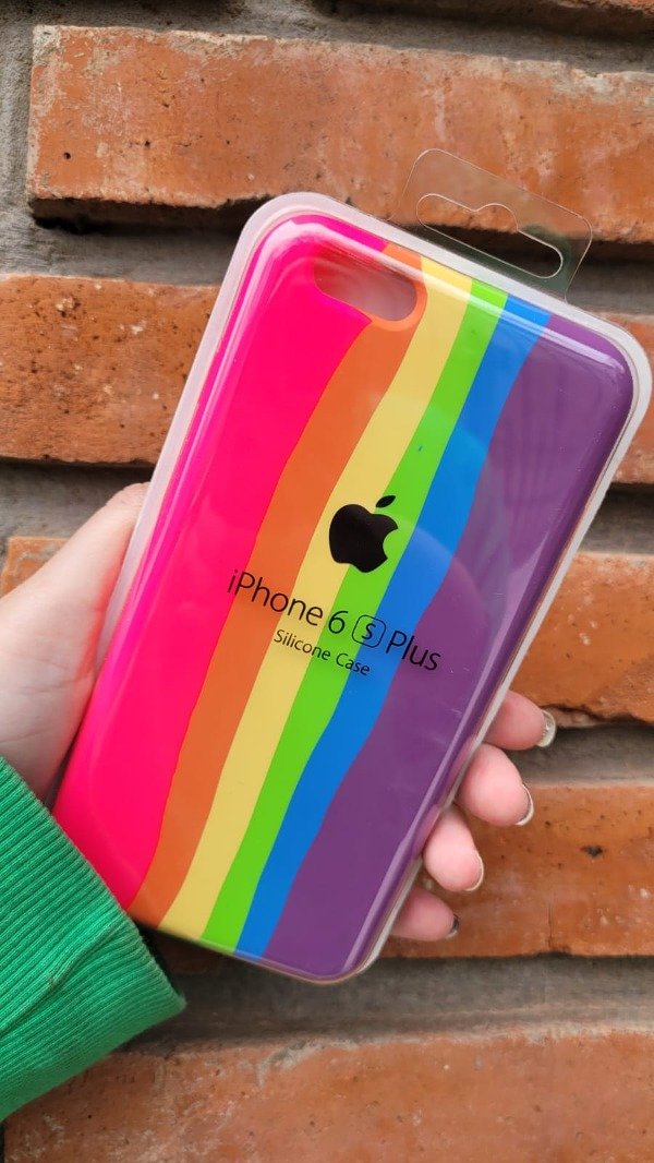 Producto - Iphone 6s plus / Iphone 6 plus : Case rayadas predominan fucsia y violeta