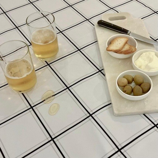 Producto - Mantel de Tela Antimanchas Premium Cuadros Negros