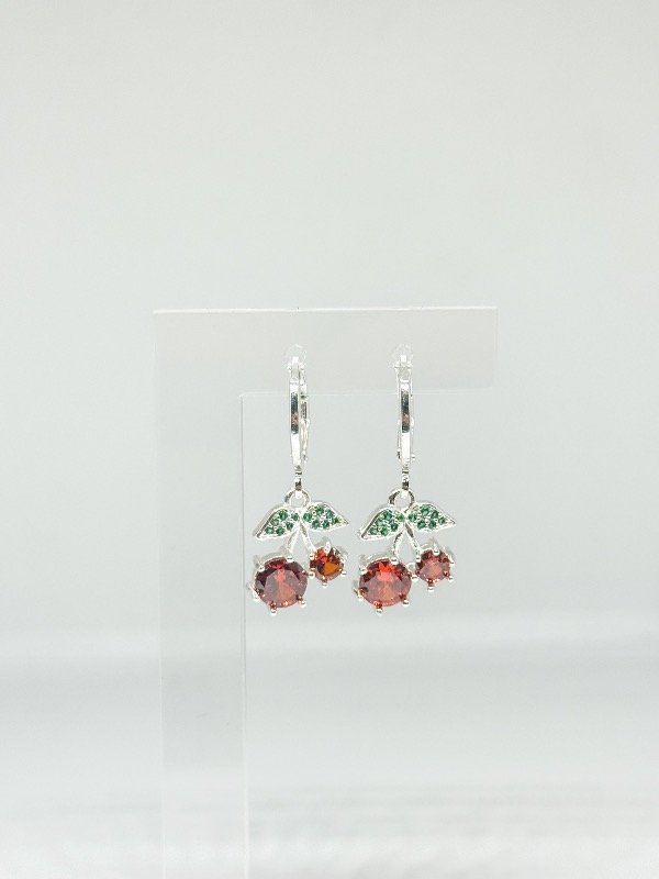 Producto - Argollas acero blanco dije cereza micro pavé verde y rojo