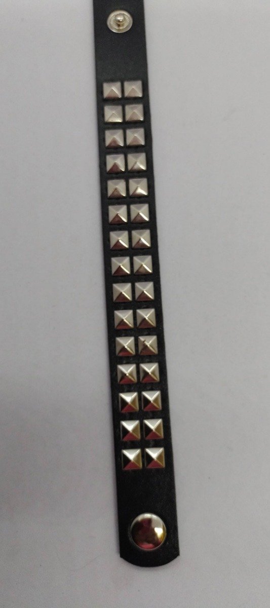 Producto - Pulsera de ecocuero con tachas - 2