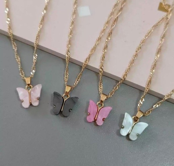 Producto - Collar Mariposa dorado