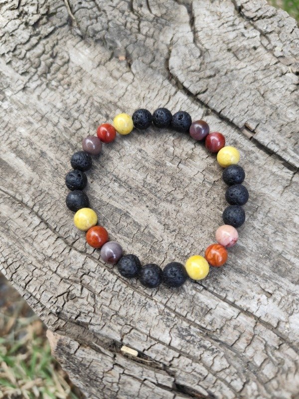 Producto - PULSERA JASPE MOOKAITE Y PIEDRA VOLCÁNICA - Enraizamiento y Protección