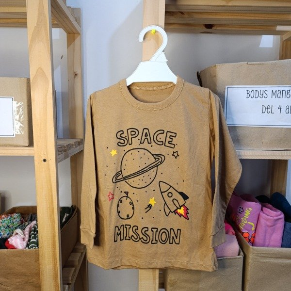 Producto - TALLE 6 - Camiseta espacial