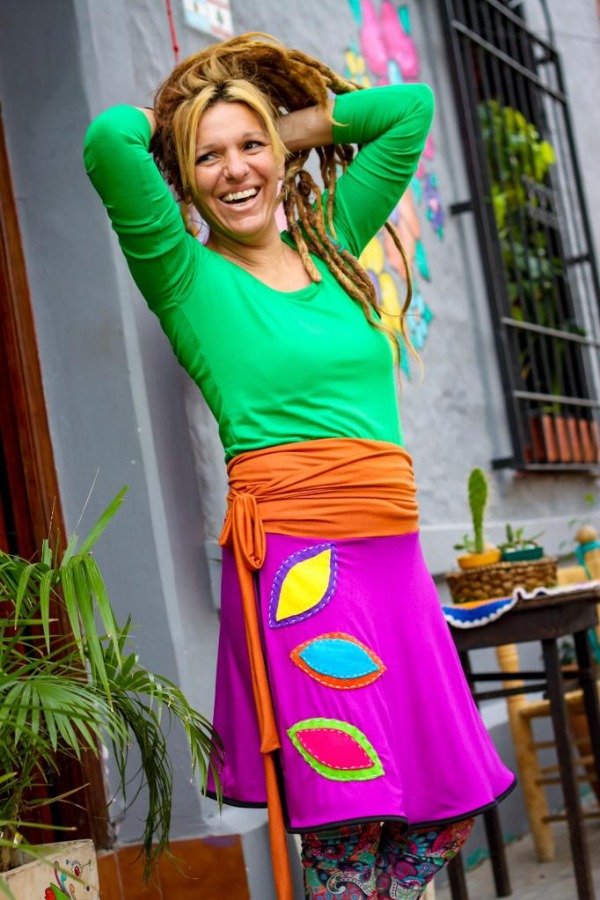 Producto - POLLERA MULTIFUNCION MODAL CON APLIQUES MEDIA FLOR