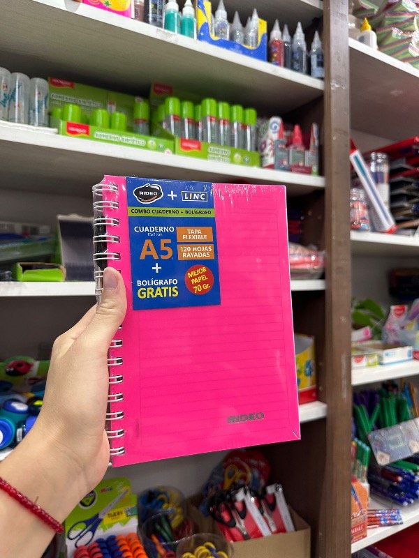 Producto - Cuaderno A5 Neon Rosa Rayado 120 + BOLIGRAFO GRATIS