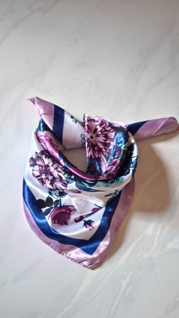 Producto - Pañuelo Uva