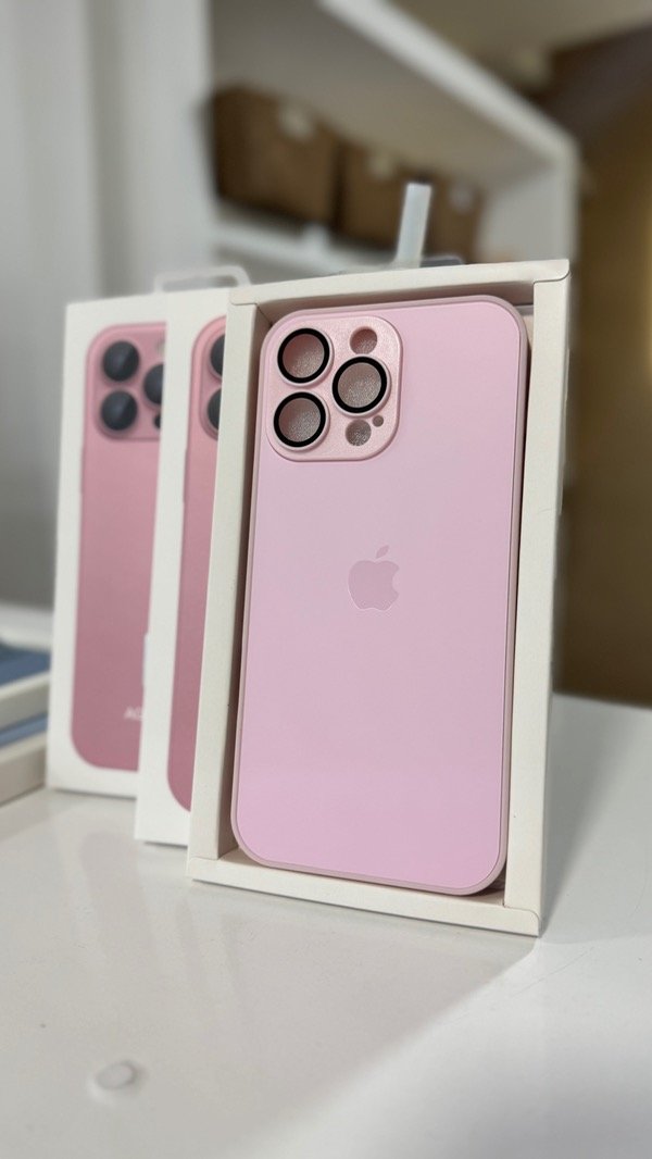 Producto - GLASS CASE PINK (iPhone 15 pro Max)