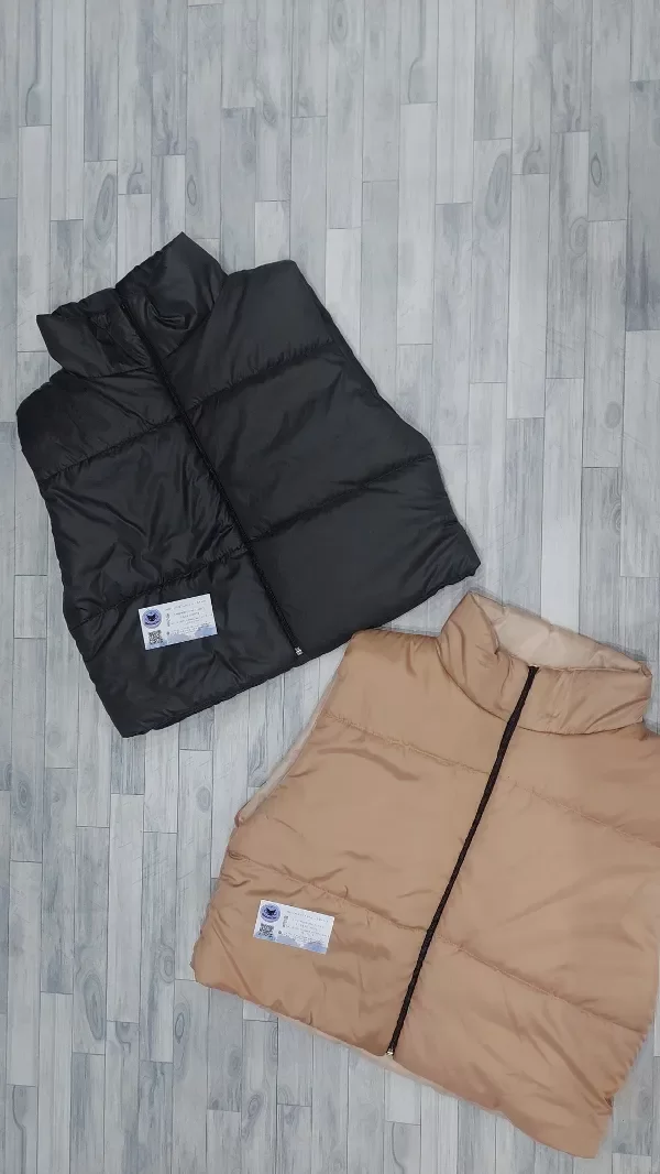 Producto - Chalecos beige y negro oferta