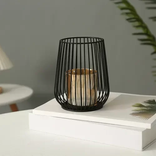 Producto - Portavela Farol de metal 15 cm de alto x 12 de base