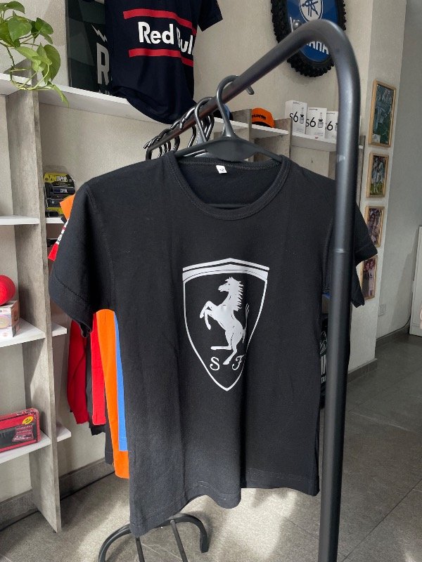 Producto - Remera FERRARI niño
