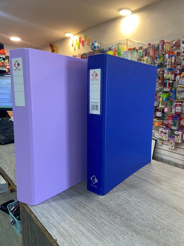 Producto - COMBO X2 carpeta A4 lisas (lomo fino o ancho) x2 UNIDADES