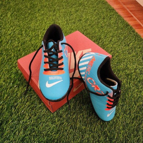 Producto - BOTINES NIKE NENE TURQUEZA