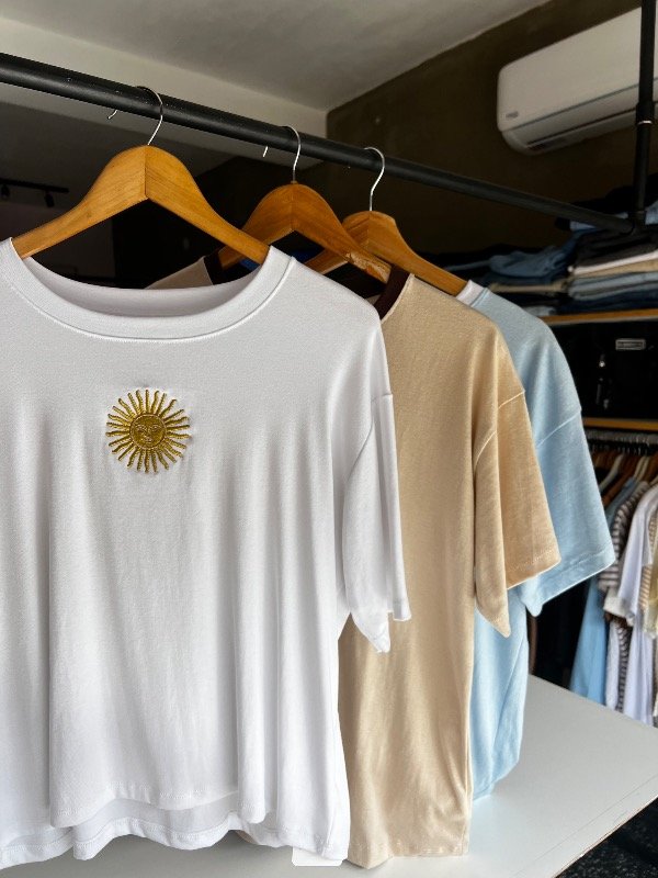 Producto - Remera ARG bordada